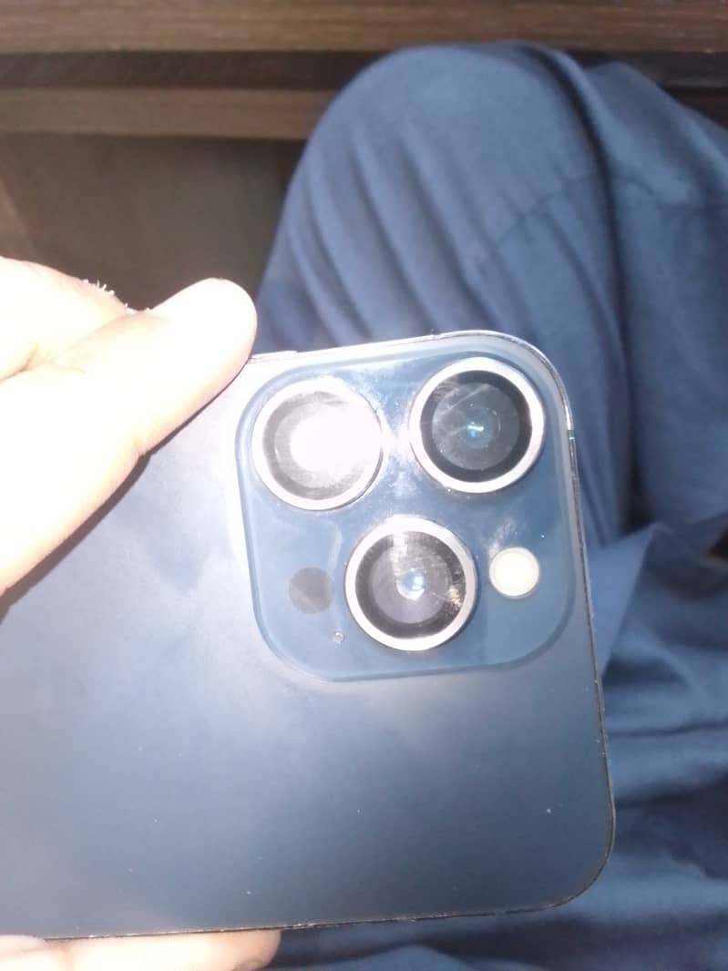 iPhone 13 Pro ( Read Description) 5