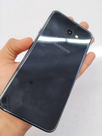 Samsung j4 plus