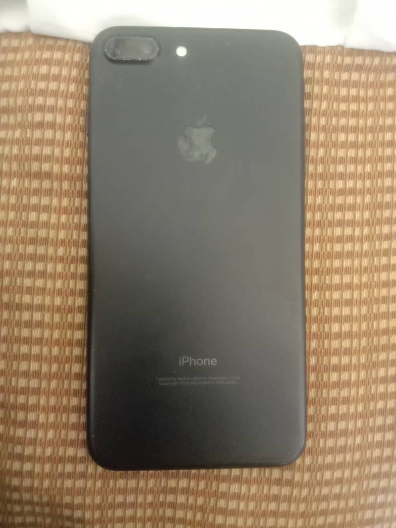 Apple iPhone 7 Plus 0