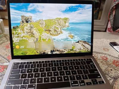 MacBook Air 13” Retina (2020)i3 8gb 256 gb