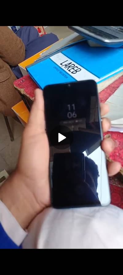 Oppo f15 8_128 gb