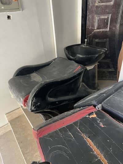 Polar chair and facial bed or washing unit