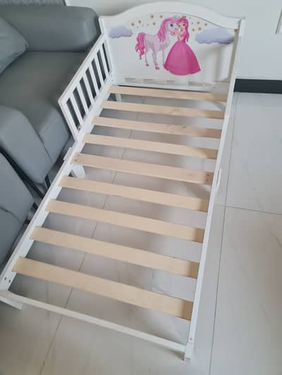 Zubaida kids bed with mattress
