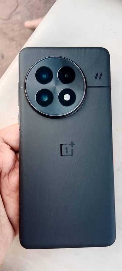 oneplus 13 Global dual sim non PTA no SIM time 12gb 256gb