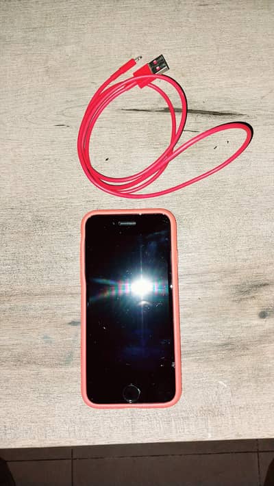 Iphone 8 [negotiatable] [4k, 60 fps] great condition