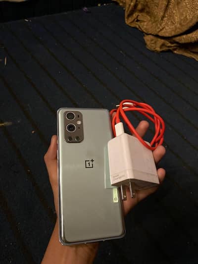 OnePlus 9pro 256gb all ok 10 by 10  changed sat hai only one month use