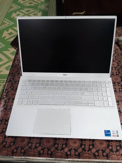 Dell Inspiron 5502 core I5 11th gen 12gb 512gb NVME
