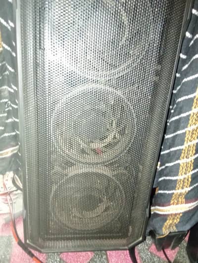 Ryzen 5 5600 ram 16 gb  SSD 128 gpu rx560  thunder cooler