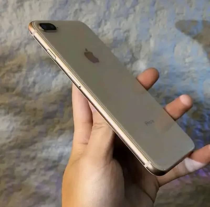 Iphone 8+ 1