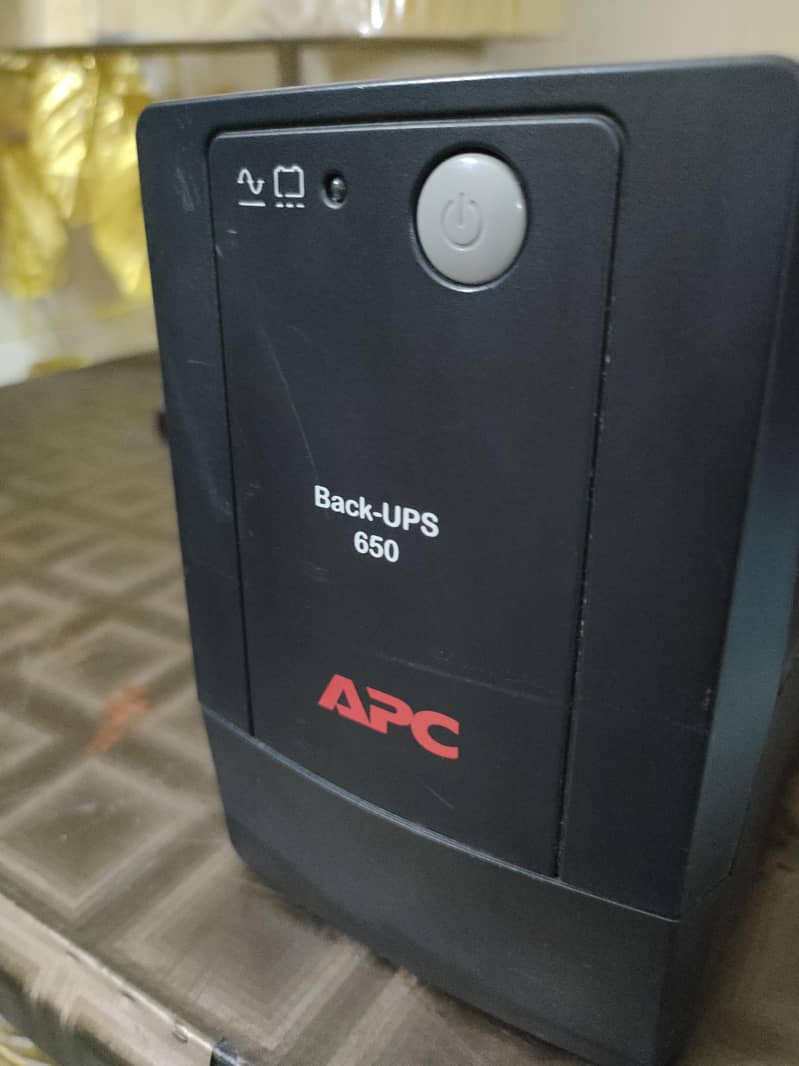 APC smart Ups 650 1