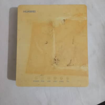 Huawei fiber onu with charger all ok 03258667181 WhatsApp only