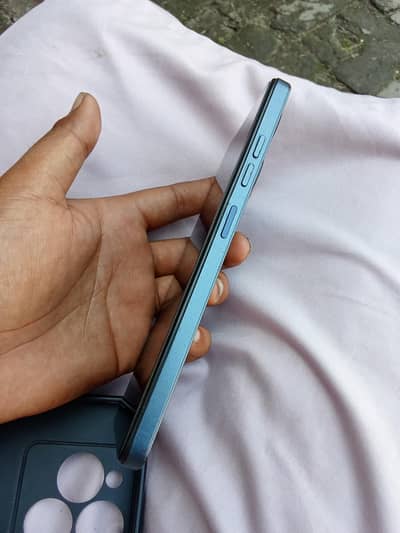 Tecno spark 20c only exchange with iphone