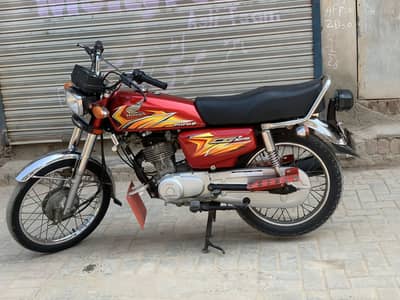 Honda CG125 antique piece bilkul lush condition