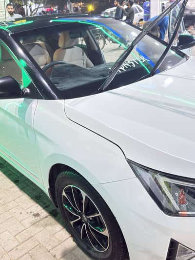 Elantra GL 2022 model in mint condition bumper to bumper genuine