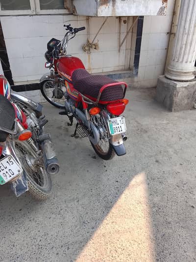 bikes 2012 model CD 70