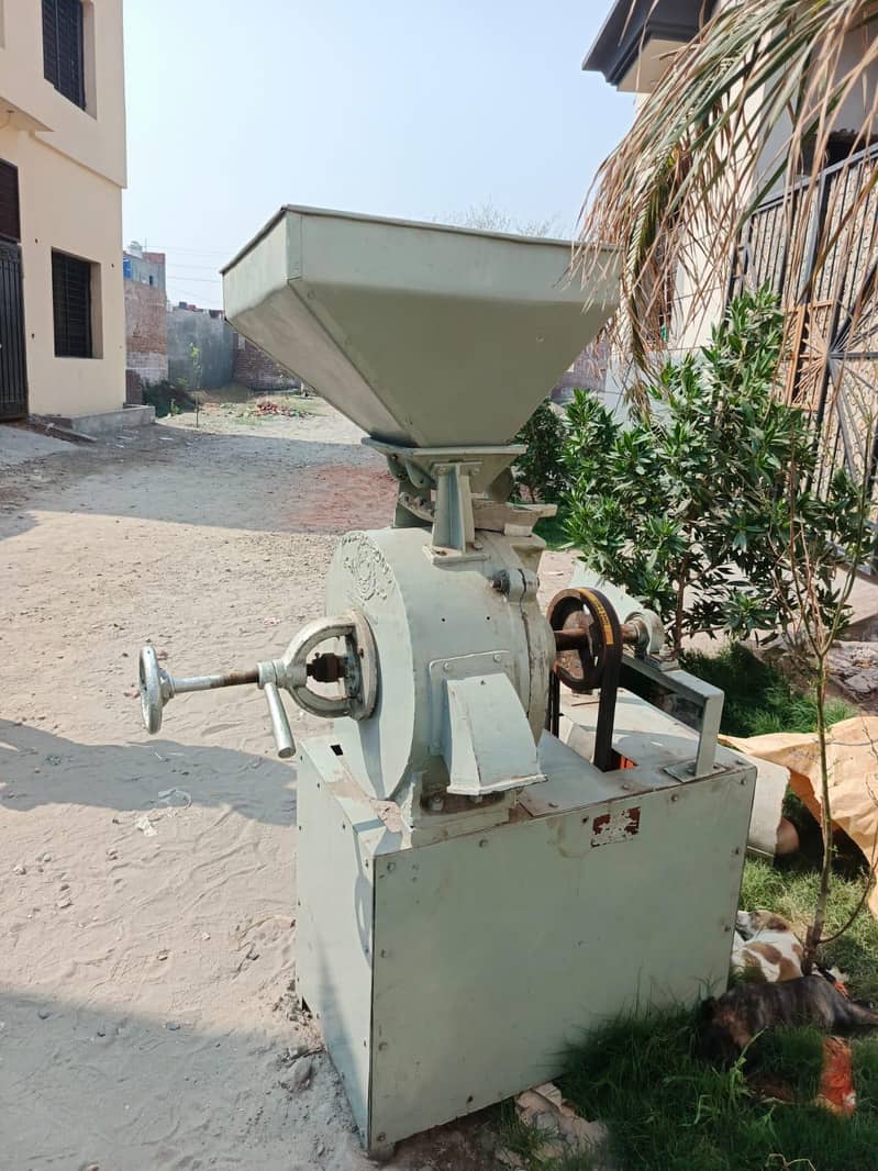Atta chakki machine 0