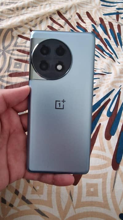 OnePlus 11r gaming phone