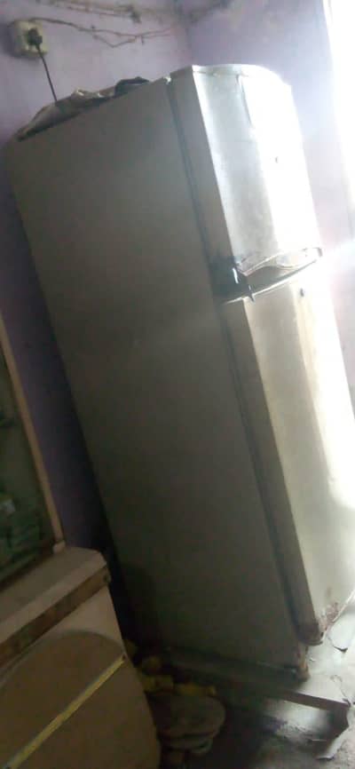 I sell my fridge compressor okay price 12000