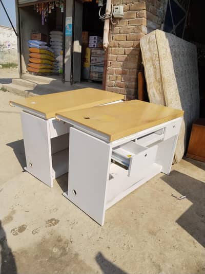 Office Table/ iron made / Office table for sale