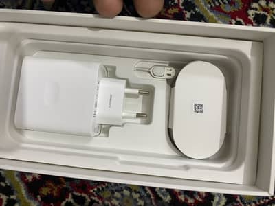 Oppo Reno  15 5g.  Box pak. Just box open 155000