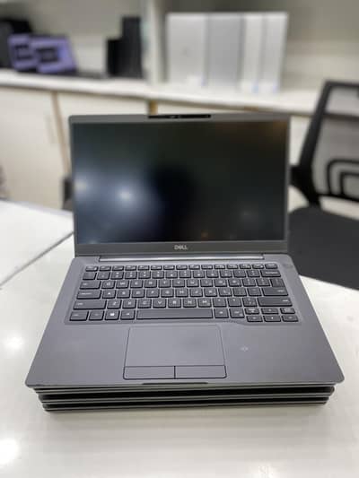 Dell Latitude 7300| Core i7 8th Gen | 8gb/256gb |