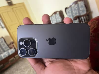 Iphone 15 pro battery health 88% body condition 10/10