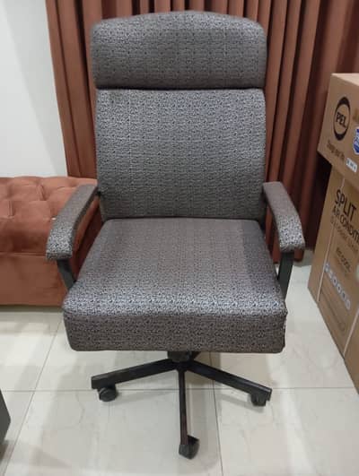 Executive office Chair