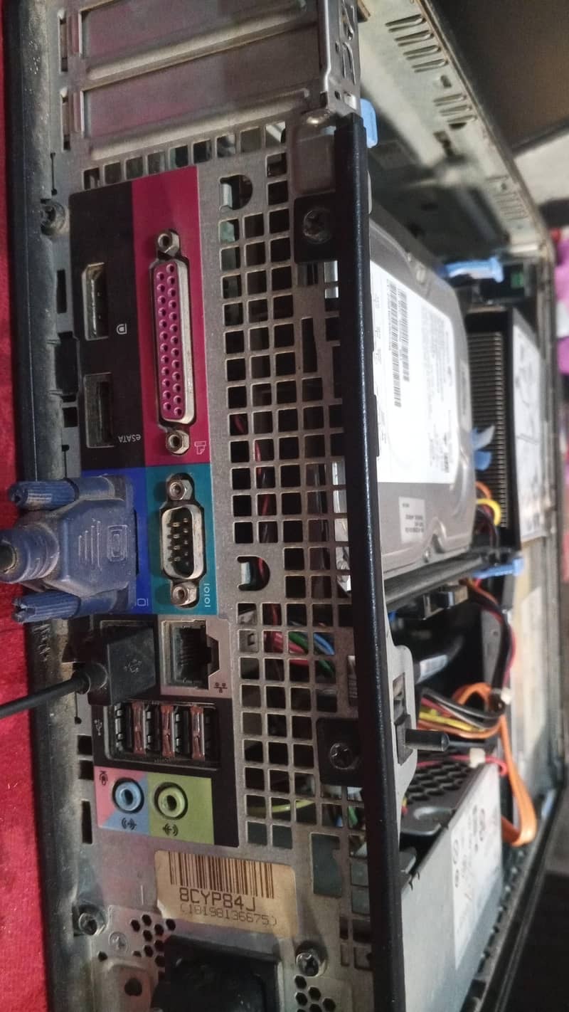 CPU Corel 2 2gb ram 250 GB hard disk 1