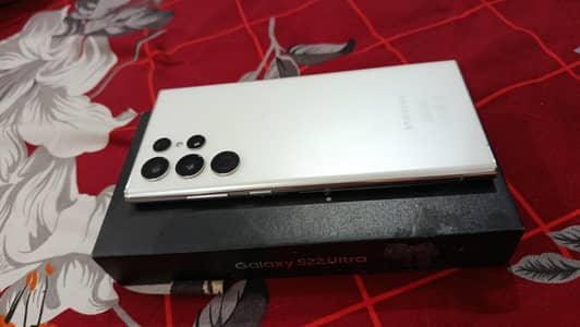 Samsung S22 Ultra 8/128 with box