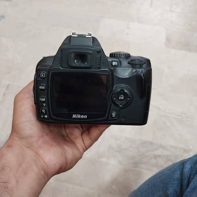 Nikon D40x DSLR Camera with Nikon 18-55 mm lens Complete Accessories