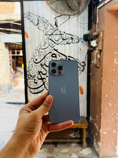 iphone 13 Pro Max 256GB Non PTA 88 Health Waterpack