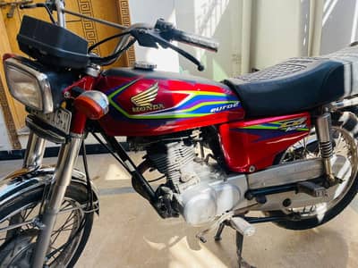 Honda 125 model 2017 lahore registered all documents complete.