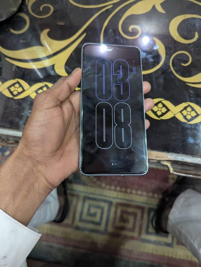 Google pixel 8 pro 4