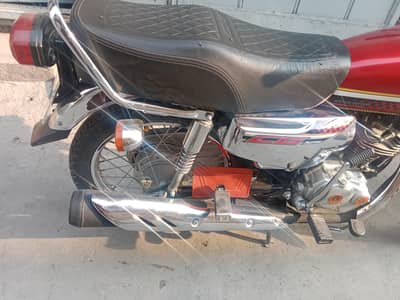 honda self start 24.25 docomitz pura