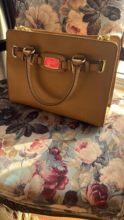 MK original  hand beg