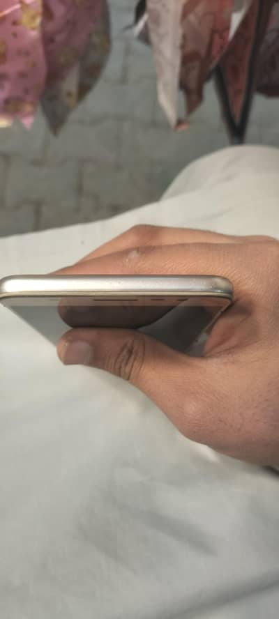 Samsung Galaxy j7 prime 3/16 urgent sale