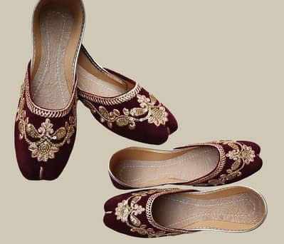 Woman's stylish khussa