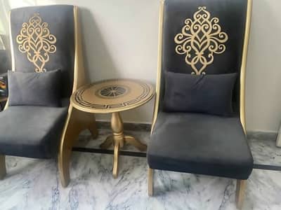Beautiful Bedroom Chairs with Table