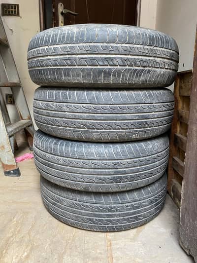 Pearly Tyers 185/70/14