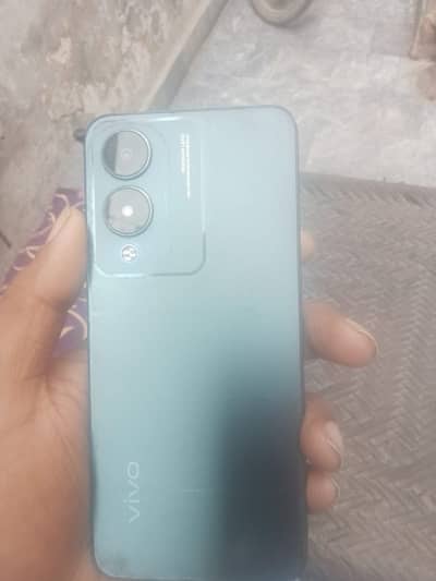 Vivo Y17s 4+4+128 ha ok ha double Sath ha10/9