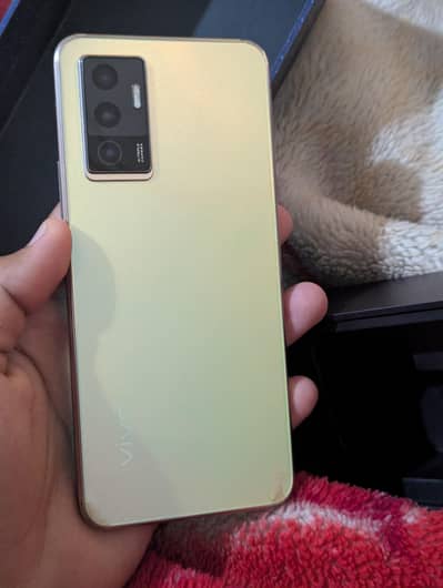 Vivo v23e 128 gb memory 10/10 condition original charger and box Sath