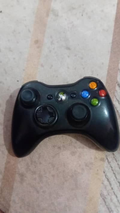 Xbox 360 with 100 Games, Controller & Power Supply