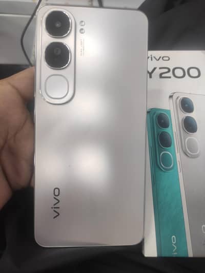 vivo y200 8/256