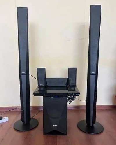 SONY HOME THEATRE (DAV DZ650)