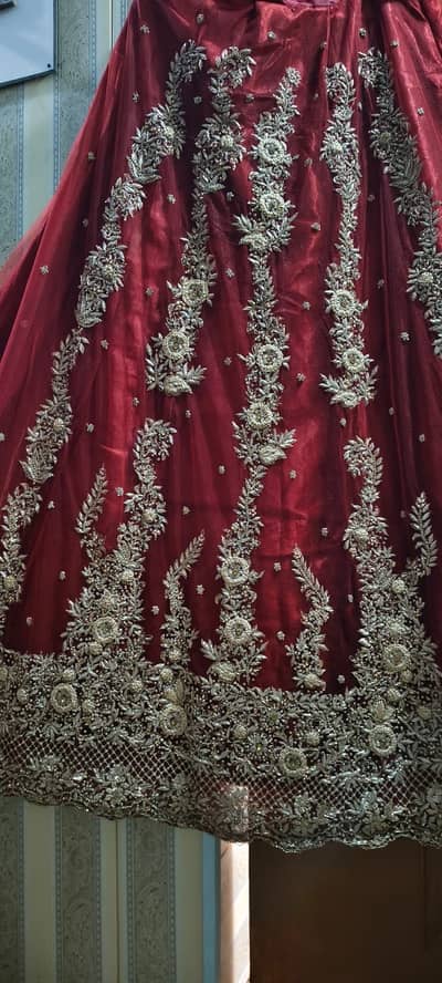 BRIDAL LEHNGA CUSTOM MADE HEAVY DESIGNER LEHNGA 1 TIME USED FRESH