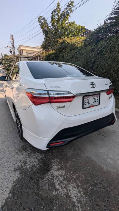 Toyota Corolla Altis Grande 1.8 (2018) B To B