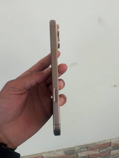 iphon 16 pro max 256 pta aprov with box and cabil