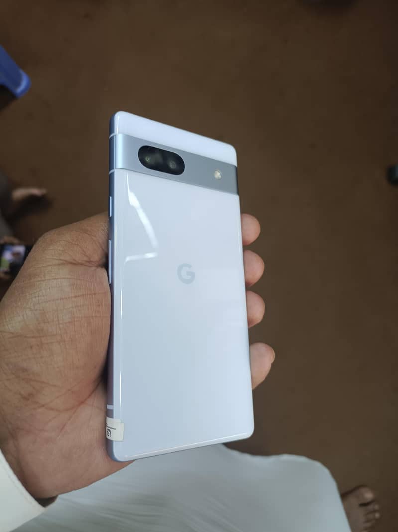 Google pixel 7a 4