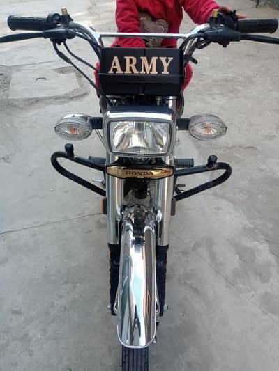 Honda 125 Self start Gold Edition  2025 Model