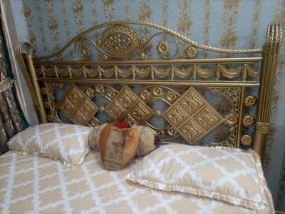 iron bed king size 6x6